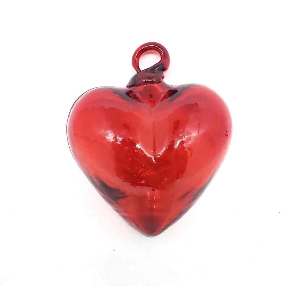 Sale Items / Red 3.5 inch Medium Hanging Glass Hearts  / These beautiful hanging hearts will be a great gift for your loved one.